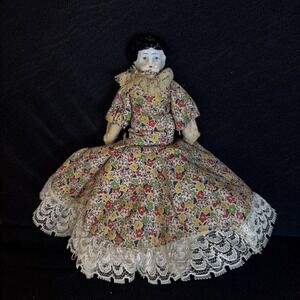 Antique German Chinahead Doll,  6"